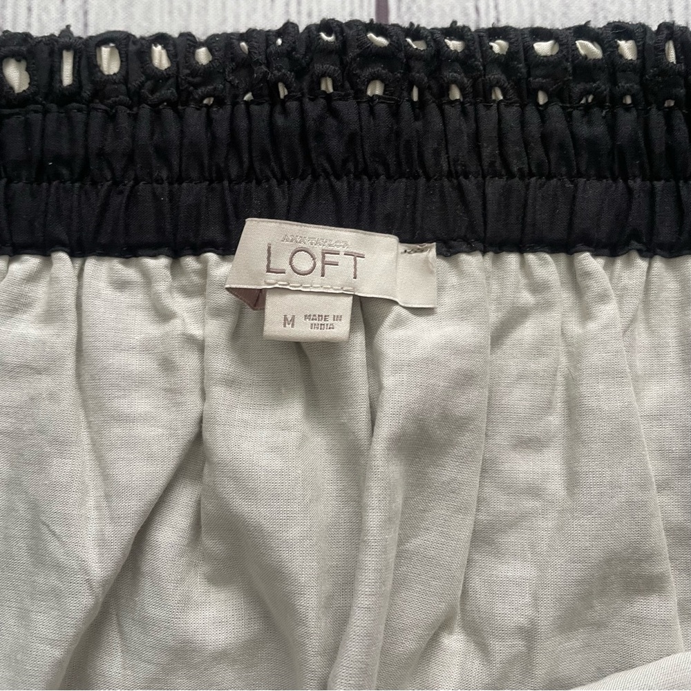 LOFT Black and Cream Elastic Waist Skirt Size Medium - Picture 6 of 7